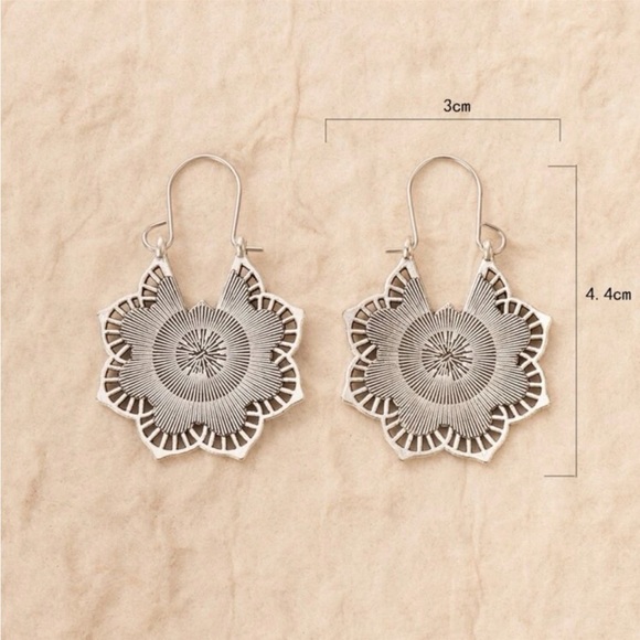 Antique Silver Basketweave Hoop Earrings - Picture 2 of 4